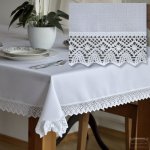 OBRUS ŚWIĄTECZNY PROSTOKĄTNY PLAMOODPORNY BIAŁY NOSTALGIA 