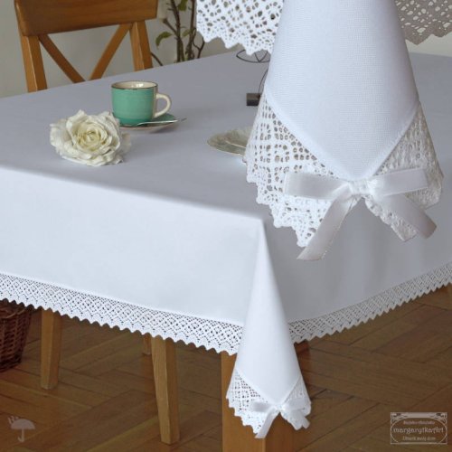 OBRUS BIAŁY PLAMOODPORNY PROSTOKĄTNY LUKKA Z KORONKĄ ANTONINA