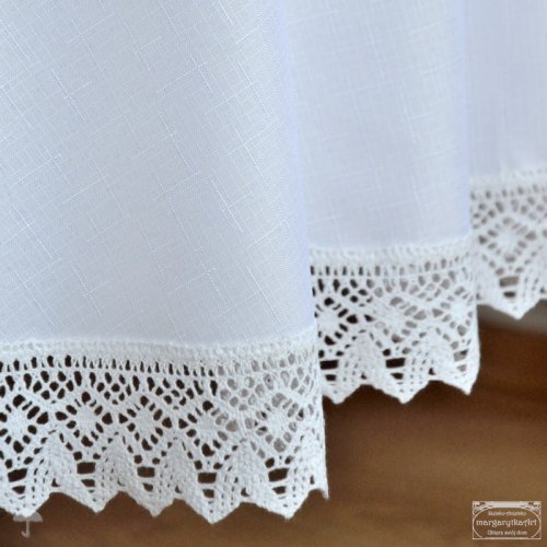 OBRUS ŚWIĄTECZNY OWALNY PLAMOODPORNY BIAŁY NOSTALGIA koronka