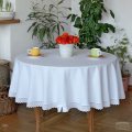 OKRĄGŁY OBRUS ŚWIĄTECZNY PLAMOODPORNY BIAŁY Z KORONKĄ ANTONINA front