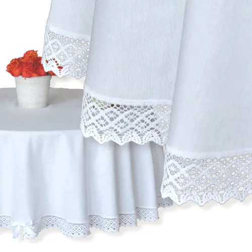 Okrągły obrus świąteczny plamoodporny biały z koronką Antonina