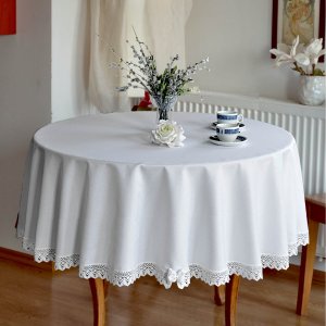 Okrągły obrus plamoodporny biały z koronką Nostalgia      